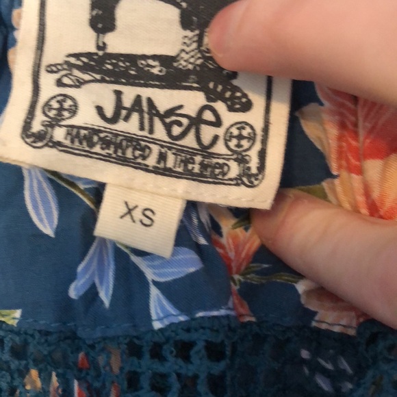 One of a kind floral fun dress - Picture 2 of 2